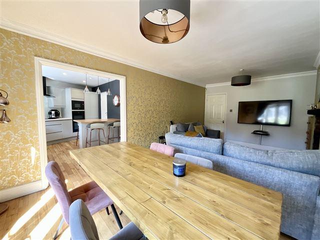 Living/dining space