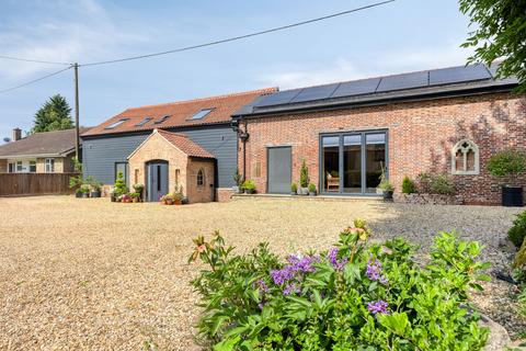 undefined, Stunning Barn Conversion with Field Views in Upwell