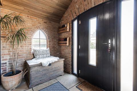 4 bedroom detached house for sale, Stunning Barn Conversion with Field Views in Upwell