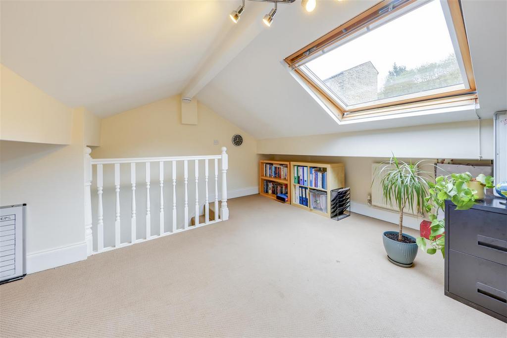 Attic Bedroom 3 Alt
