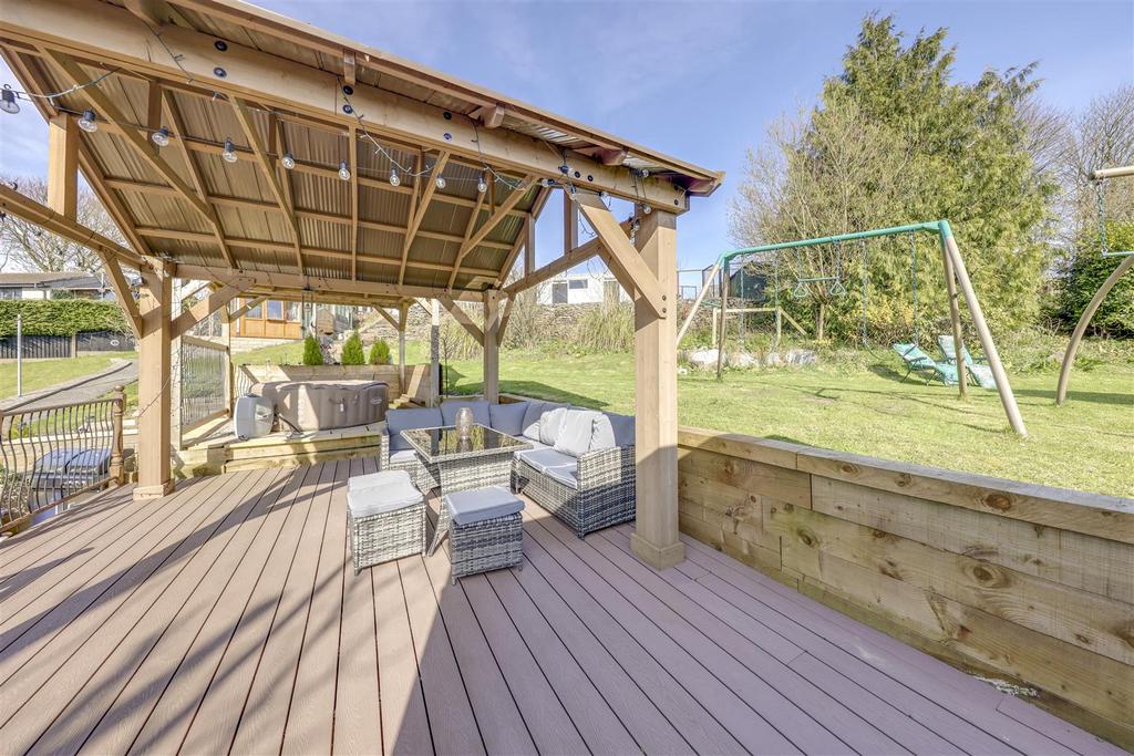 Upper Decking