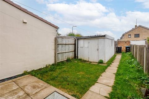 3 Calder Vale, Bletchley, Milton Keynes, MK3 7PL