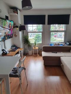 1 bedroom apartment to rent, Streatham High Road