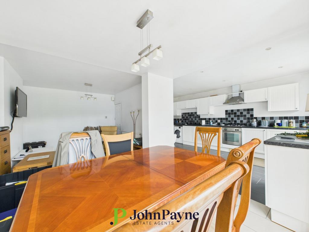 Dining/Kitchen