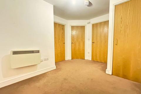 2 bedroom flat for sale, The Heights, Walsall Road, West Bromwich, B71 3AZ
