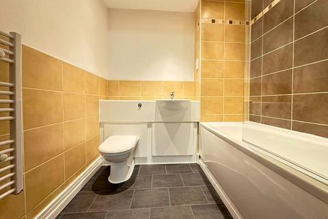 2 bedroom flat for sale, The Heights, Walsall Road, West Bromwich, B71 3AZ