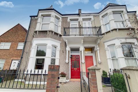 4 bedroom semi-detached house to rent, Mitcham Junction, Mitcham CR4