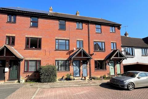 Sutton Close, Woodbridge, Suffolk, IP12