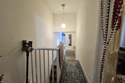 1 bedroom apartment to rent, London SW19