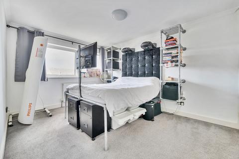 10 Stirling Close, Caversham, Reading, RG4 6SH