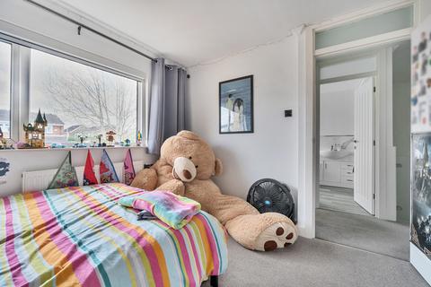 10 Stirling Close, Caversham, Reading, RG4 6SH