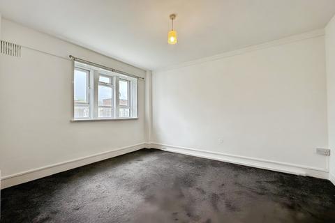 2 bedroom apartment to rent, Nunhead Lane, London SE15