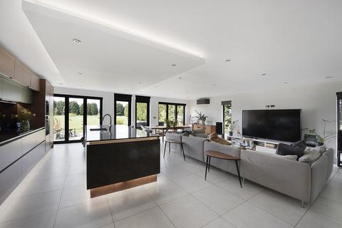 4 bedroom detached house for sale, The Range, Cambridgeshire PE19