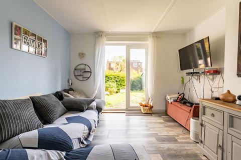 3 bedroom semi-detached house for sale, Longfield Road, Hertfordshire AL5