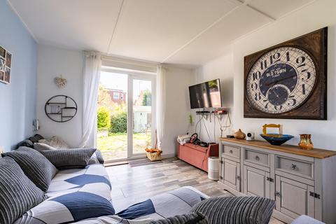 3 bedroom semi-detached house for sale, Longfield Road, Hertfordshire AL5