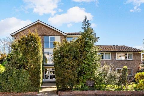 1 bedroom apartment to rent, Stanley Road, Surrey SM2