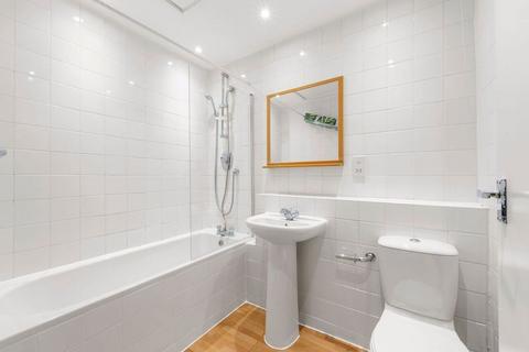 1 bedroom apartment to rent, Stanley Road, Surrey SM2
