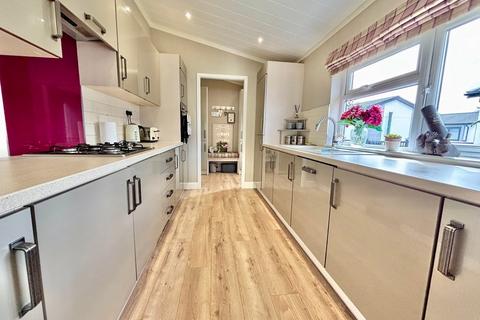 2 bedroom detached house for sale, Oak Court, Lower Quinton CV37