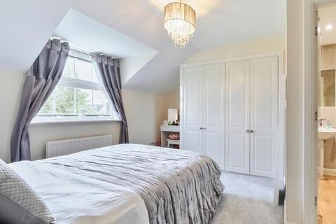 9 Atkinson Road, Hawkinge, Folkestone, CT18 7SB