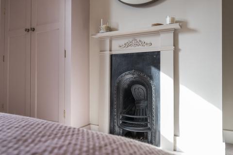 3 bedroom semi-detached house for sale, Beaconsfield Road, Kingston Upon Thames KT5