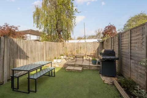 95 Beaconsfield Road, Surbiton, KT5 9AW