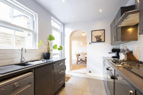 95 Beaconsfield Road, Surbiton, KT5 9AW