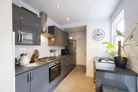 95 Beaconsfield Road, Surbiton, KT5 9AW