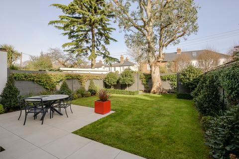5 Berkeley Place, London, SW19 4NN