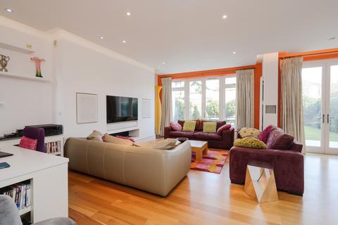 5 Berkeley Place, London, SW19 4NN