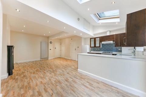 4 bedroom house to rent, Salisbury Road, Wimbledon SW19