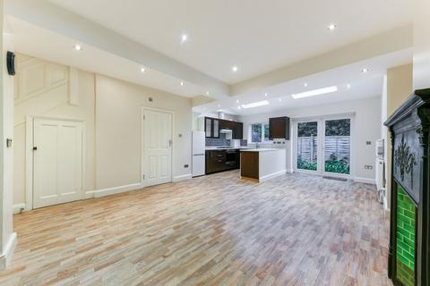 4 bedroom house to rent, Salisbury Road, Wimbledon SW19