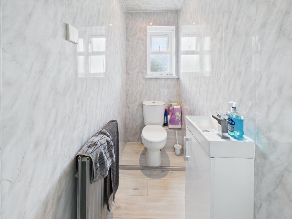 Diownstairs Wc