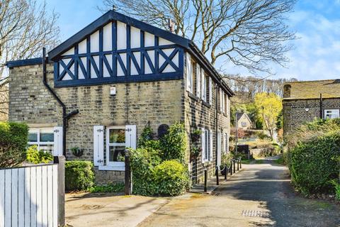4 bedroom detached house for sale, Fair Lea Road, Taylor Hill, West Yorkshire HD4