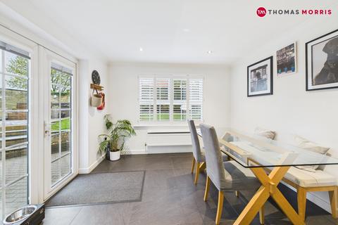 4 bedroom detached house for sale, Great North Road, St. Neots PE19