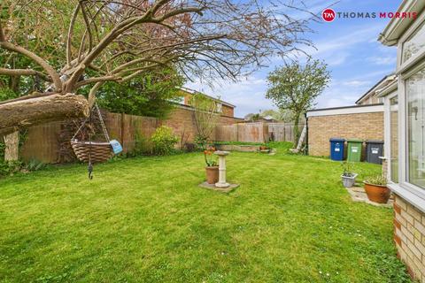 4 bedroom detached house for sale, Milton Avenue, St. Neots PE19