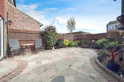 10 Epsom Close, Bexleyheath, DA7 6DU