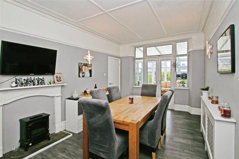 1 Roskear, Camborne, TR14 8DF