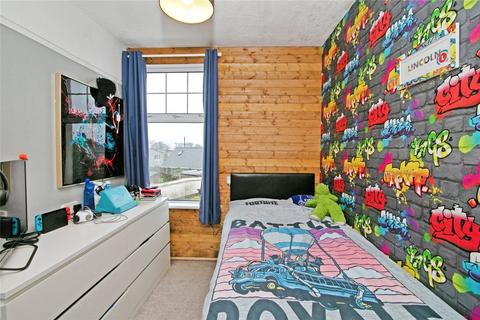 1 Roskear, Camborne, TR14 8DF