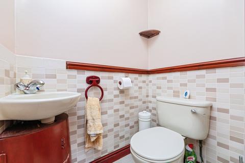 28 Allott Close, Ravenfield, Rotherham, S65 4NY