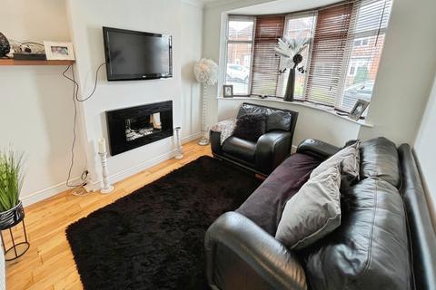 3 bedroom semi-detached house for sale, Roydene Crescent, Leicestershire LE4