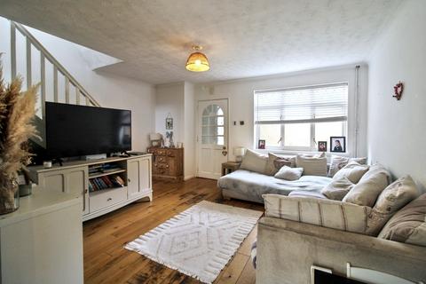 3 bedroom semi-detached house for sale, Maskell Way,  Farnborough, GU14