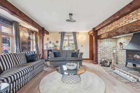 5 bedroom detached house for sale, Great North Road, St Neots PE19