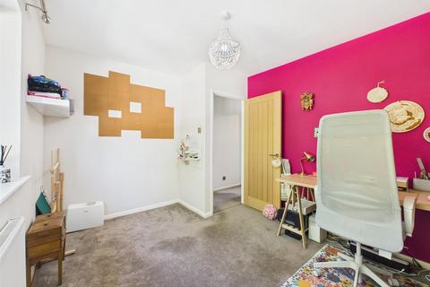72 Reedham Drive, Purley, CR8 4DS
