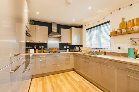 14 Bevin Square, Copplestone, Crediton, EX17 5EJ