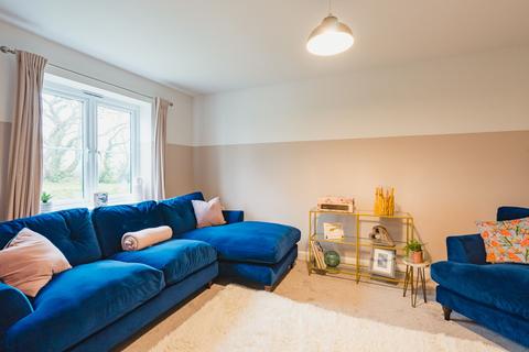 14 Bevin Square, Copplestone, Crediton, EX17 5EJ