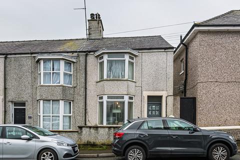 2 bedroom end of terrace house for sale, Tara Street, Holyhead LL65