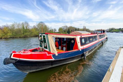 2 bedroom houseboat for sale, Ferry Road, Thames Ditton KT7