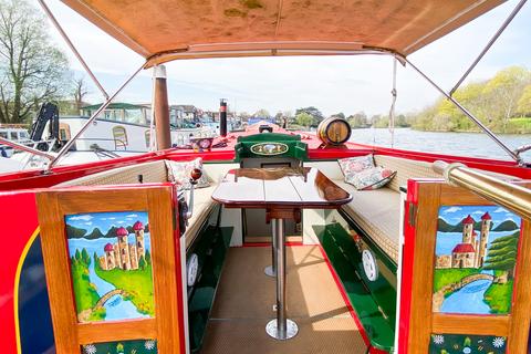 2 bedroom houseboat for sale, Ferry Road, Thames Ditton KT7
