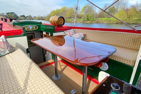 2 bedroom houseboat for sale, Ferry Road, Thames Ditton KT7
