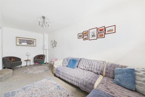 9 Wyndhurst Close, South Croydon, CR2 6EP